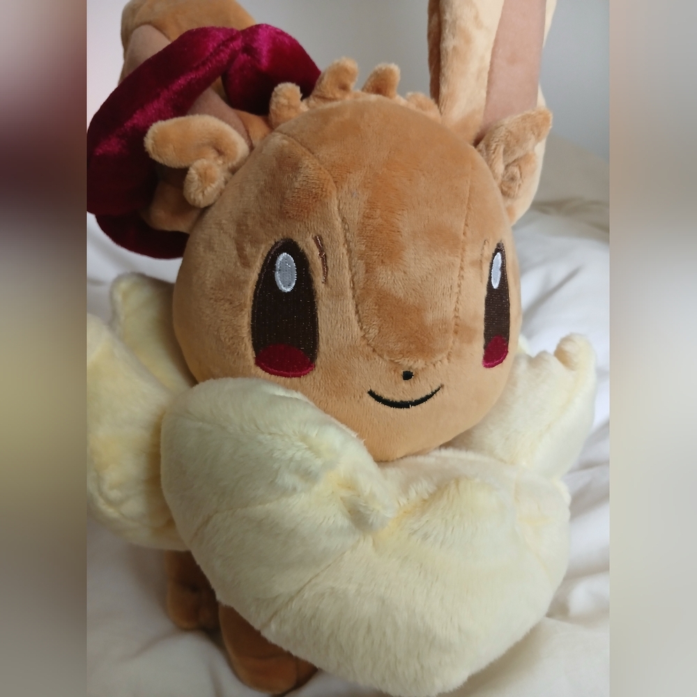 Pokemon Dynamax Eevee Plush 15"